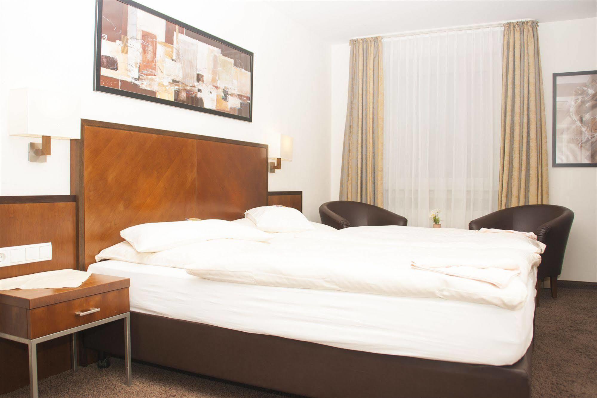 Hotel Zum Adler Βόννη Εξωτερικό φωτογραφία